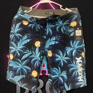 Hurley Swim Black and Blue Boardshorts - Small (28)